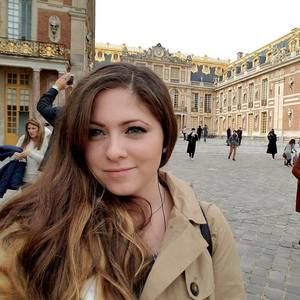 Meet your Posher, Gabriella